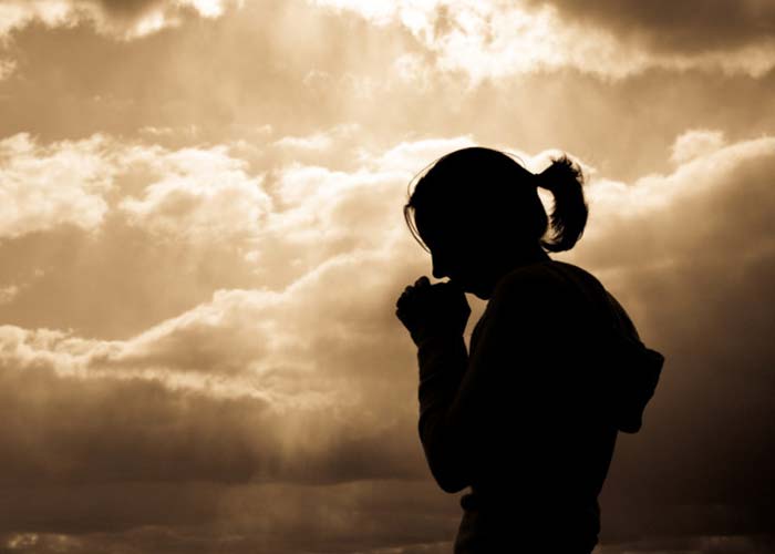 woman_praying.jpg